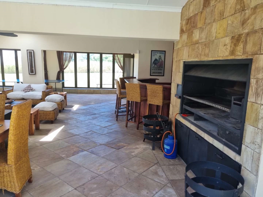 4 Bedroom Property for Sale in Bonza Bay Eastern Cape